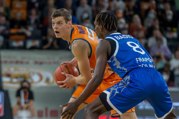 展提供了稳 展提供了稳